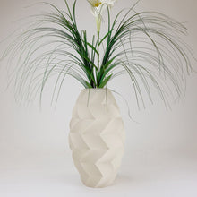Laden Sie das Bild in den Galerie-Viewer, Kokon Vase 40 Linen