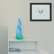 Laden Sie das Bild in den Galerie-Viewer, Twister Vase 30 Multicolor