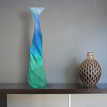 Laden Sie das Bild in den Galerie-Viewer, Twister Vase 50 Multicolor
